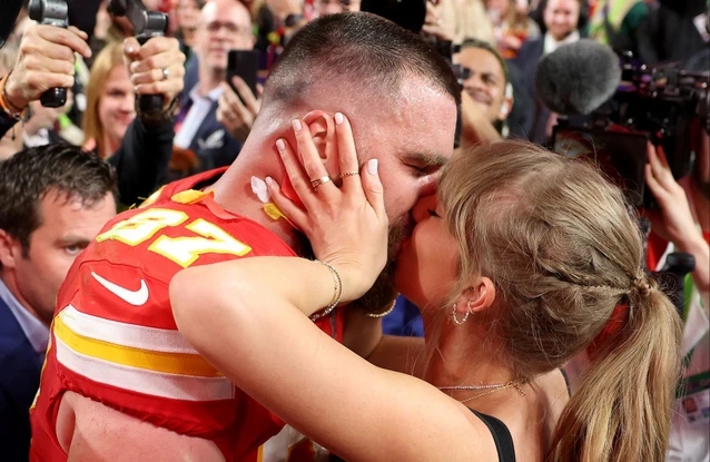 Travis Kelce is said to be using his clothes to quietly promote his girlfriend Taylor Swift’s upcoming album