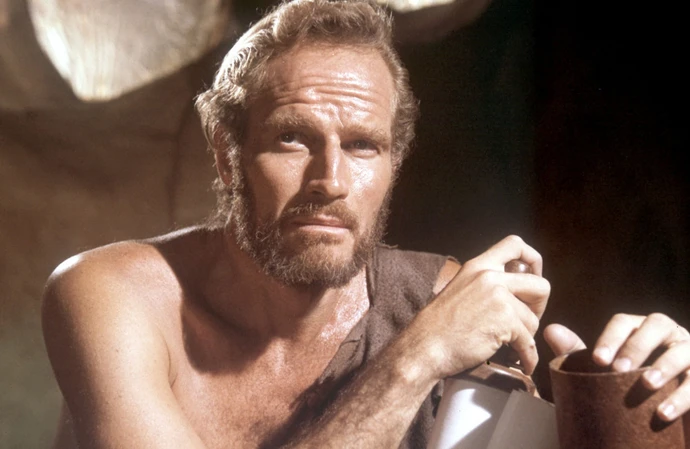 キャスティング
