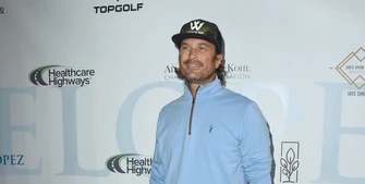 Oliver Hudson hit by 'debilitating' symptoms when he tried to withdraw ...