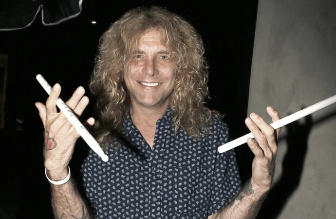 Steven Adler was fired because of his addiction