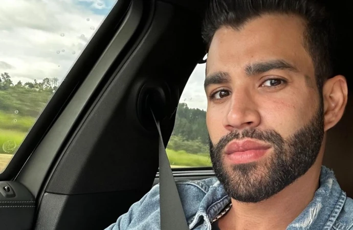 Filhos de Gusttavo Lima pedem para andar de ônibus