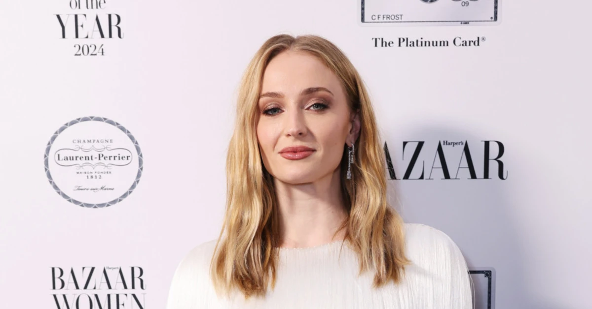Sophie Turner Buka Suara soal 'Mini Breakdown' di Usia 20-an: Kini Siap Sambut Dekade Baru