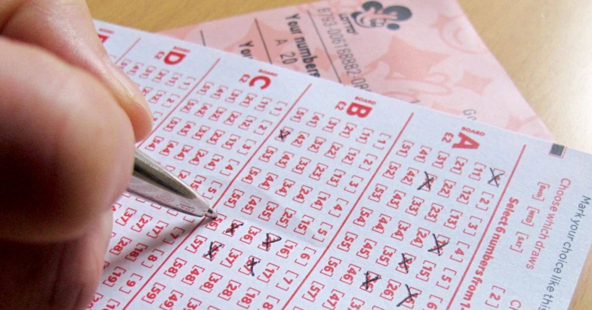 Winnig Check Couple check lottery ticket 50 times after winning $1m | BANG Premier