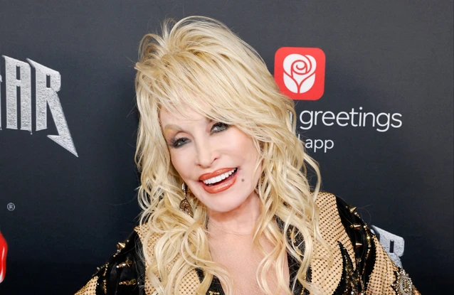 Dolly Parton loves sparkly clothes