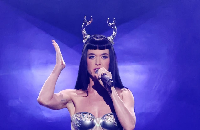 Katy Perry Reveals Plans For Christmas