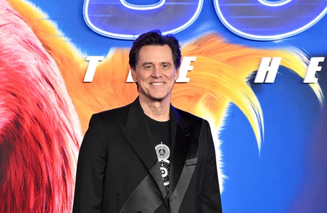 Jim Carrey has paid tribute to Val Kilmer