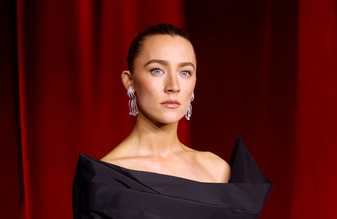 Saoirse Ronan praises stylist for putting her at ease at glitzy bashes