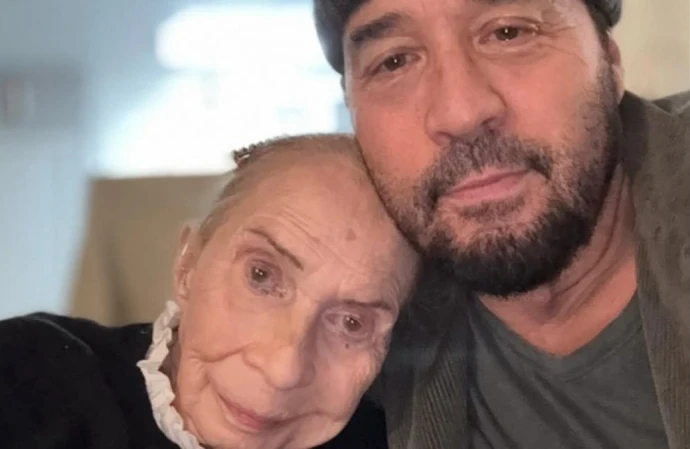 Jeremy Piven's acting teacher mother, Joyce Piven, has died at the age of 94