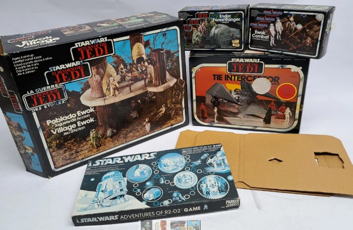 The 'Star Wars' memorabilia has gone under the hammer