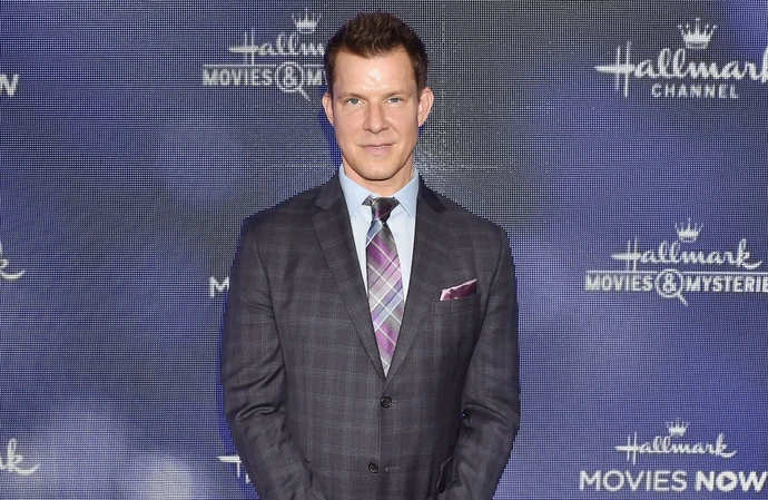 Ugly Betty star Eric Mabius arrested for battery