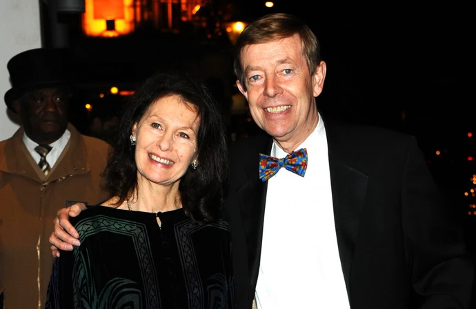 Henry Kelly with his partner Karolyn Shindler in 2010