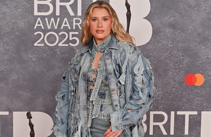 Ella Henderson's new music is 'unapologetic'