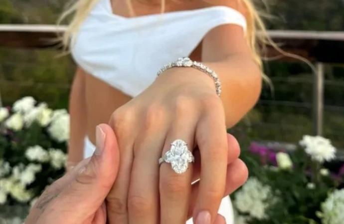 Jake Paul has announced his engagement to Jutta Leerdam