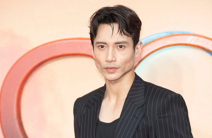 Manny Jacinto recommends couples therapy