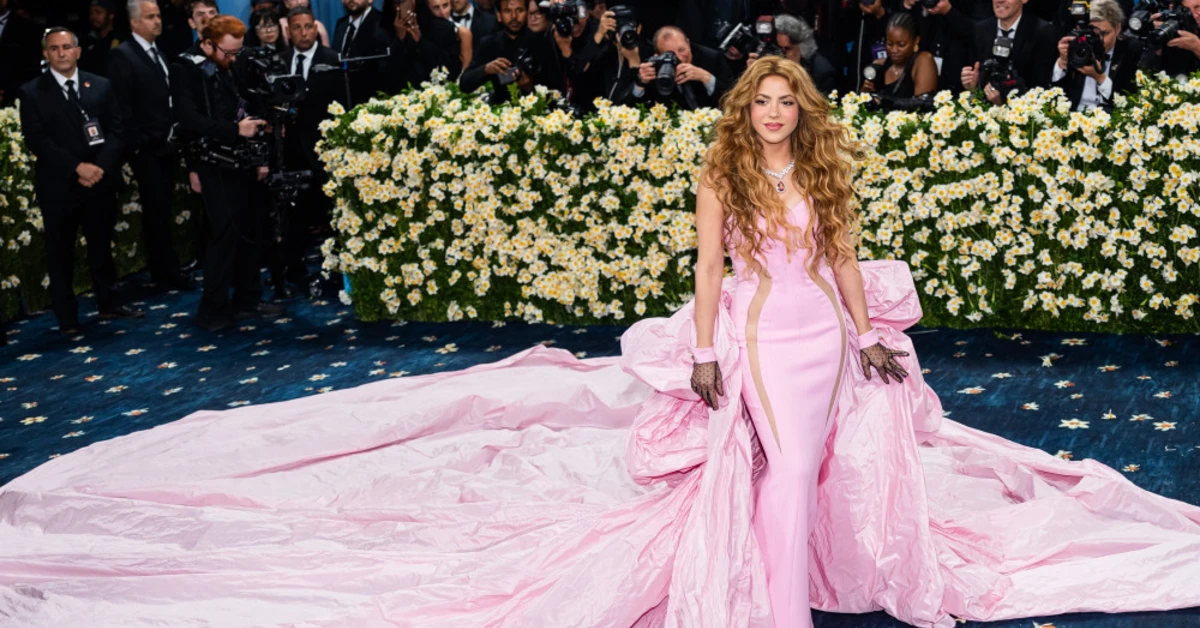 Shakira Bantah Cari Pasangan Baru, Fokus Besarkan Anak