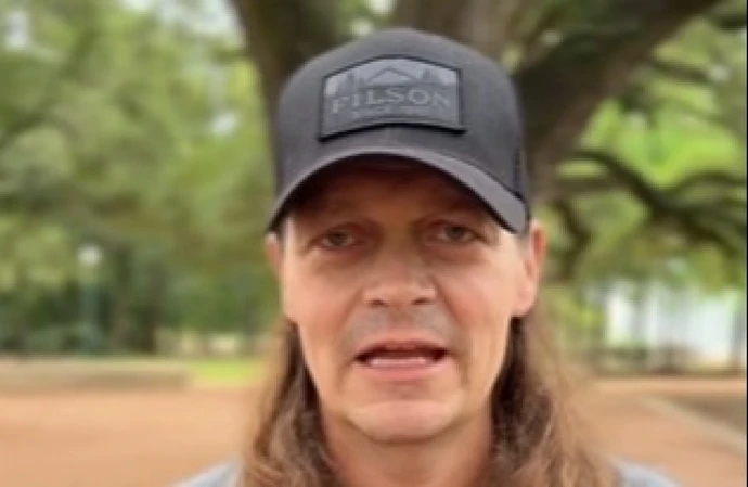 Brad Arnold é diagnosticado com câncer avançado