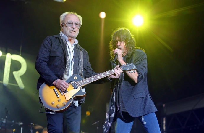 Mick Jones has praised Kelly Hansen after he stepped down as Foreigner's singer