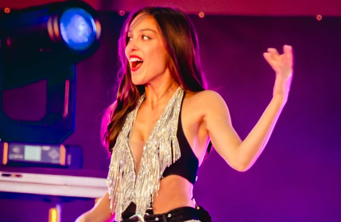 Olivia Rodrigo praises fans for wearing diapers to London gig