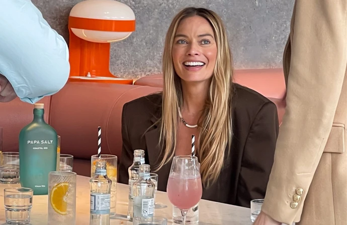 Margot Robbie dining at Bondi Green