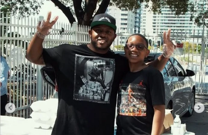 Mack Maine and his son Zeke (c) Instagram