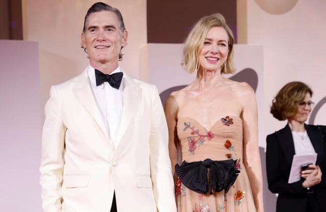 Billy Crudup and Naomi Watts support one another
