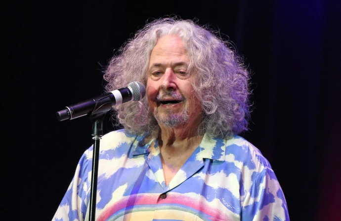 Mark Volman has died