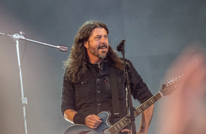 Foo Fighters have officially sworn in new drummer IIan Rubin