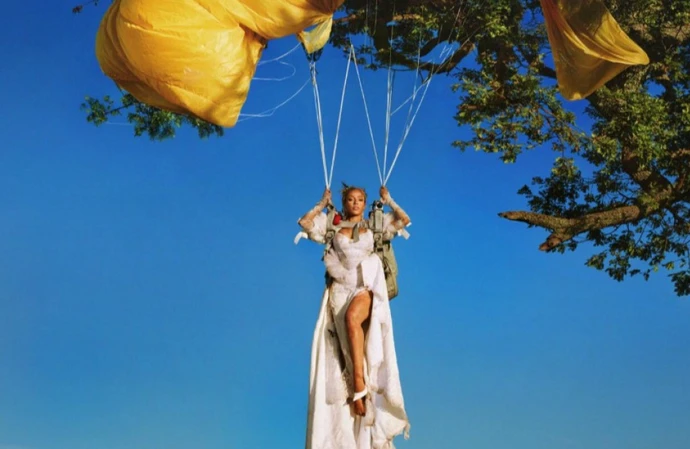 Doja Cat has responded to the 'harsh criticism' of her forthcoming album Vie's cover