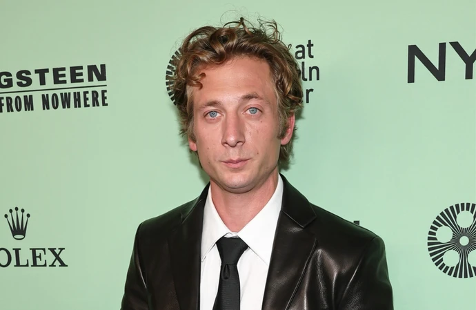 Jeremy Allen White never sought advice from other actors before playing Bruce Springsteen