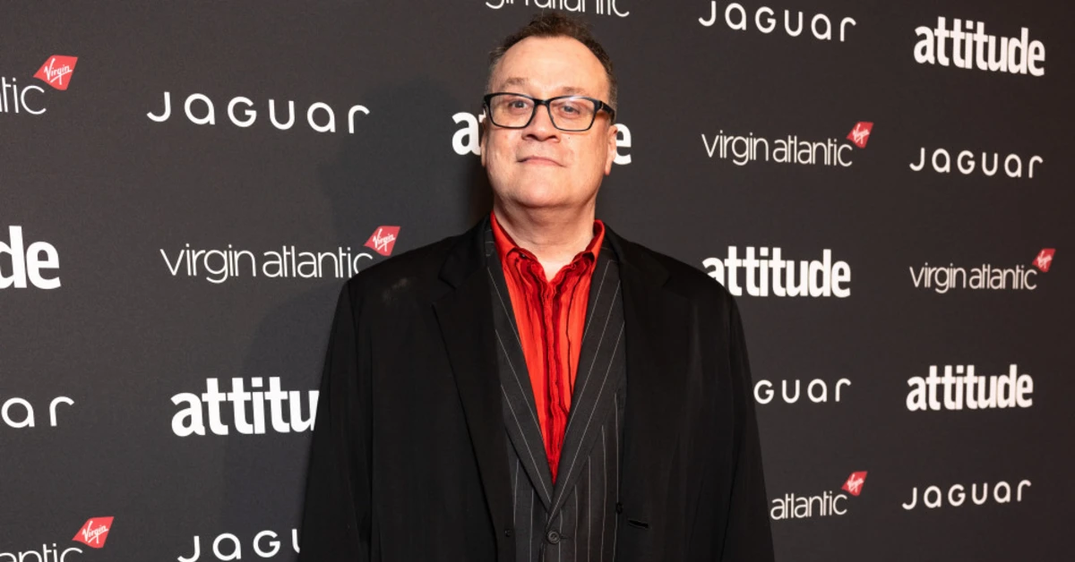 Russell T Davies Garap Drama Gelap Tip Toe, Alan Cumming Jadi Incaran Utama Sejak Awal