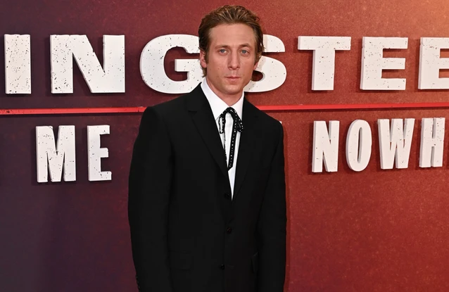 Jeremy Allen White portrayed Bruce Springsteen