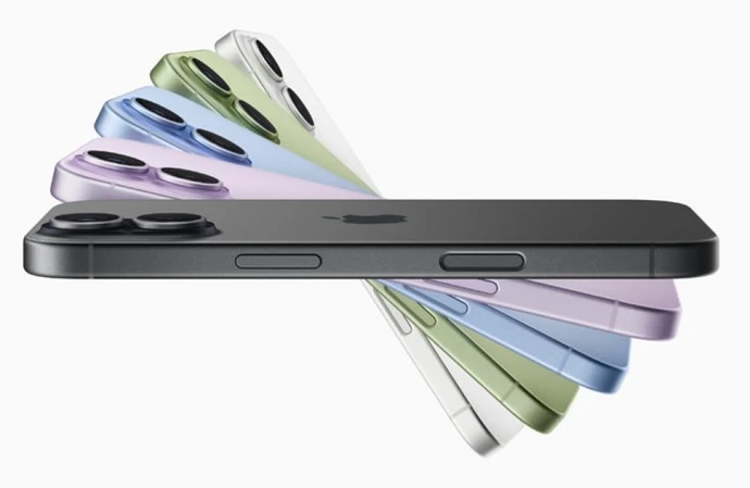 Apple is heading into the holiday season with what CEO Tim Cook called its 'most powerful lineup ever', as iPhone 17 demand fuels expectations for a blockbuster quarter