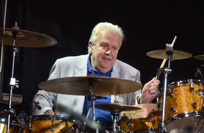 Gilson Lavis has died at the age of 74