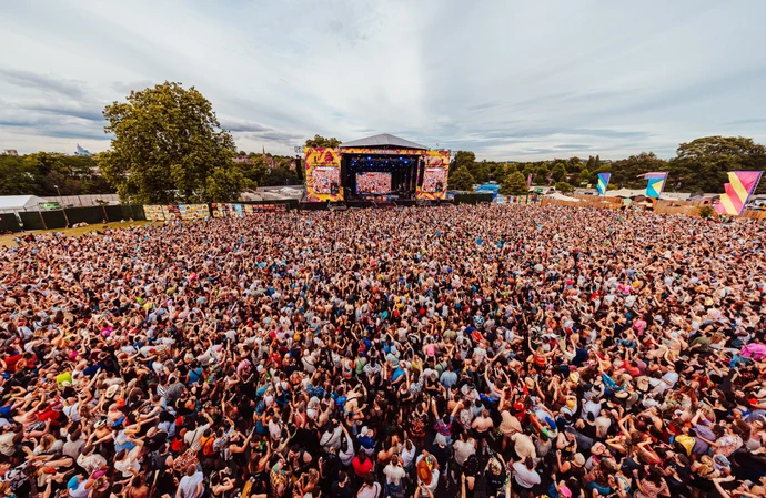 Lily Allen is performing West End Girl in full at Mighty Hoopla 2026