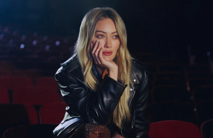 Hilary Duff will play an intimate concert in London in January