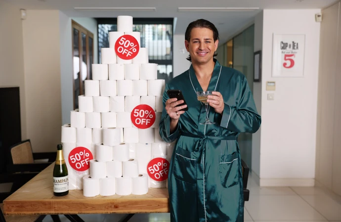 Ollie Locke has teamed up with iD Mobile for its Black Friday campaign