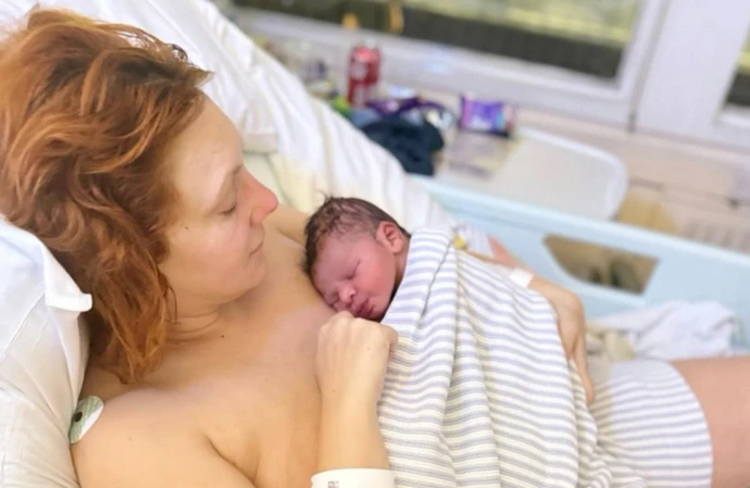 Sophie Willan and baby Elijah / © Instagram