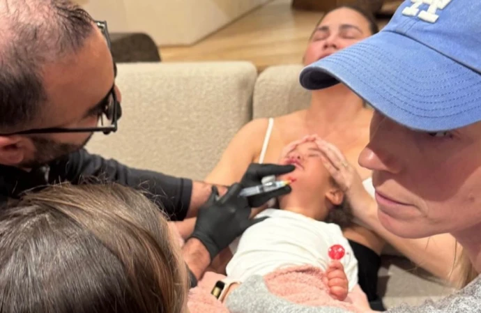 Esti getting her chin stitched up / © Instagram