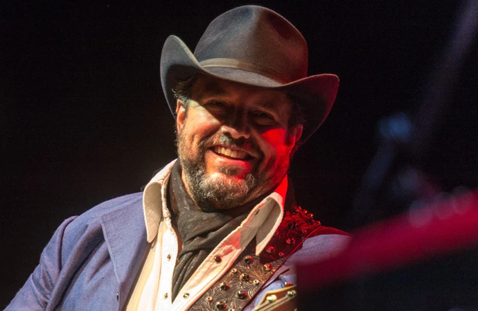 The Mavericks singer Raul Malo passed away this week