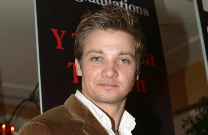 Jeremy Renner 