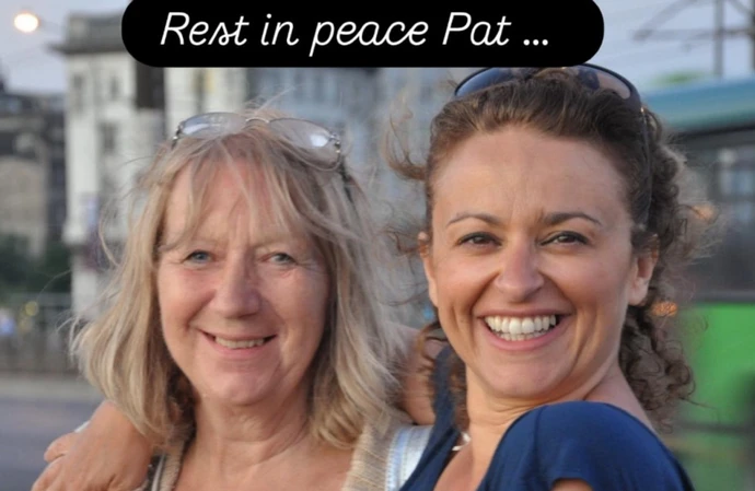 Pat and Nadia Sawalha / © Instagram