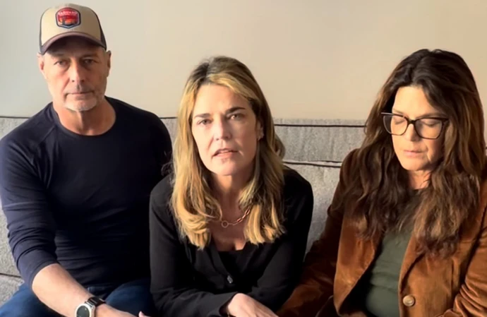 Savannah Guthrie with her siblings Cameron and Annie / © Instagram