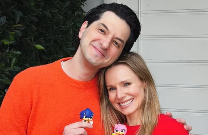 Ben Schwartz and Kristen Bell making the Amy Rose voice cast announcement