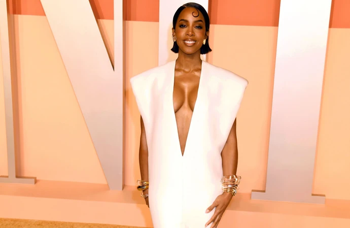 Kelly Rowland knows just what it's like being in a chart-topping girl group