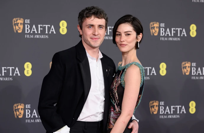 Gracie Abrams moves to London for Paul Mescal