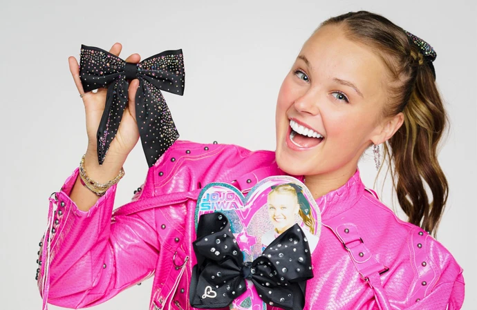 JoJo Siwa relaunches her signature bows