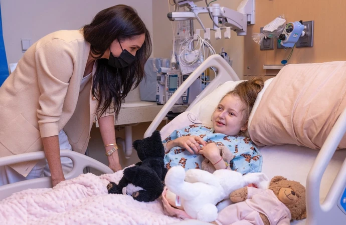 Meghan, Duchess of Sussex, paid a surprise hospital visit