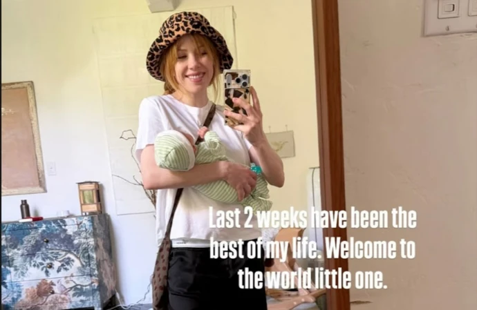 Carly Rae Jepsen has given birth (c) Instagram
