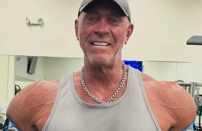 Mark Hildreth, known to wrestling fans as Van Hammer, has died aged 66