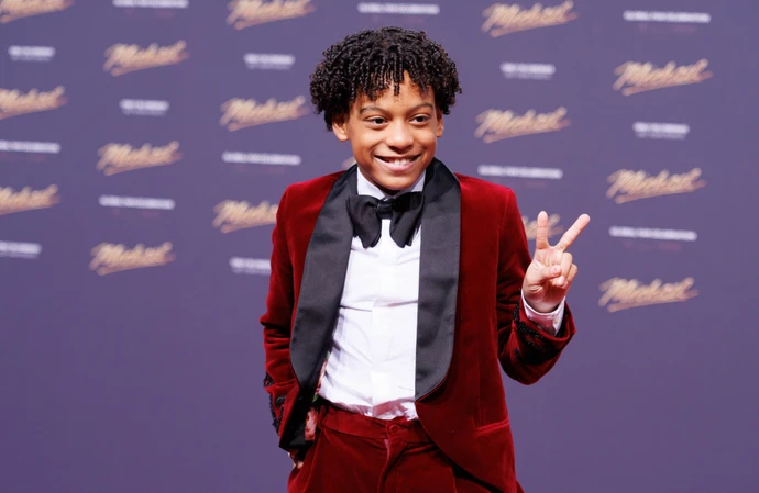 Juliano Valdi plays the young Michael Jackson